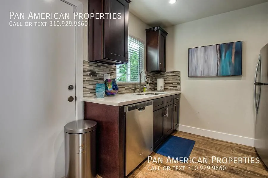 Studio, 420 sqft, $1,495 — Photo 4