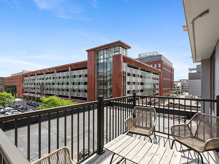 71 Richmond St #4B — Photo 31