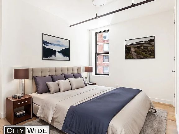 3rd image of 83 Warren St APT 3