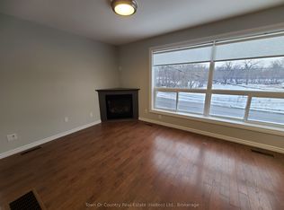 158 Mill St #101, Milton, ON L9T 1S2
