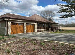 125 Lasseter Dr, Gadsden, AL 35901