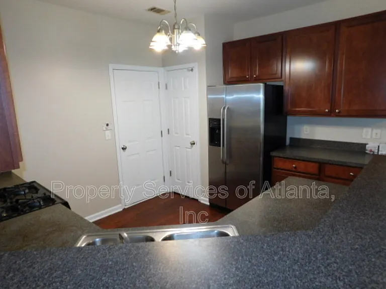 3286 Welmingham Dr SW — Photo 9