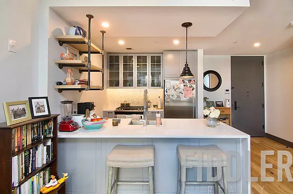 Rented by The KCI Group | media 76