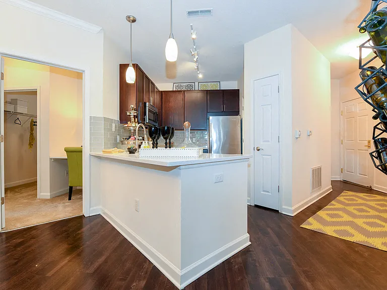 Reserve at Wauwatosa — Photo 6