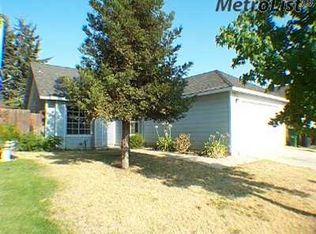 7294 Dean St, Winton, CA 95388