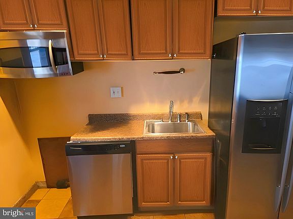 4th image of 1502 Garst Rd