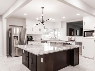 1317 Los Arboles Ave NW, Albuquerque, NM 87107