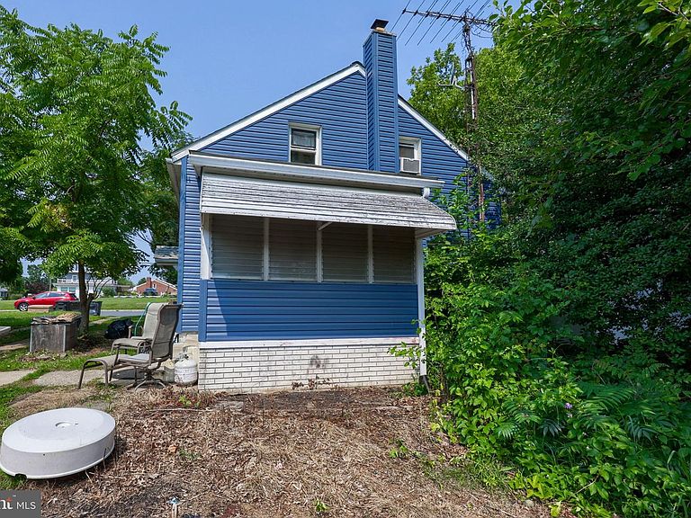 Listing photo 3