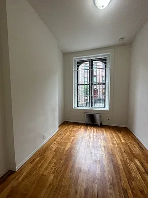 Rented by Peter R. Hungerford, LREB | media 26