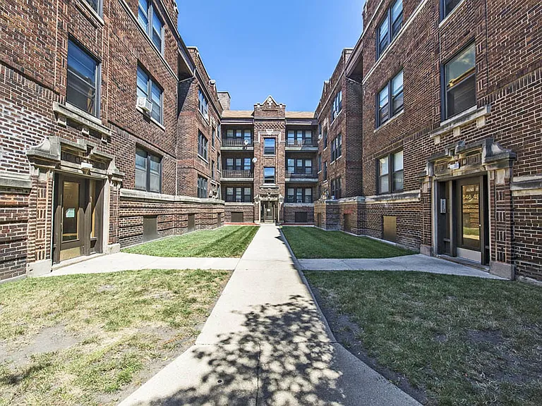 5015 S Champlain — Photo 13