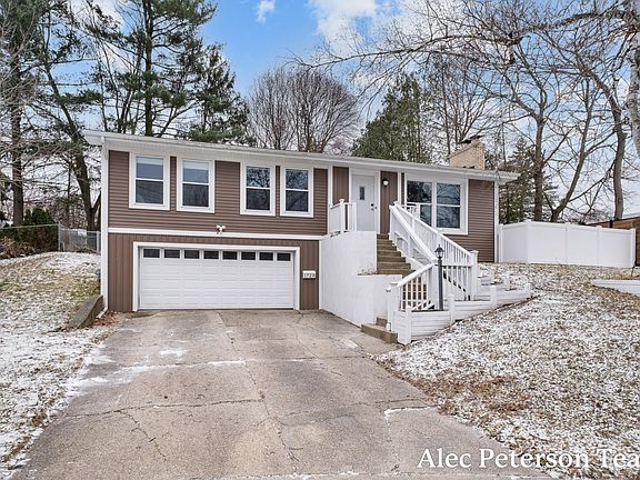 2nd image of 1728 Lenora Ter NW