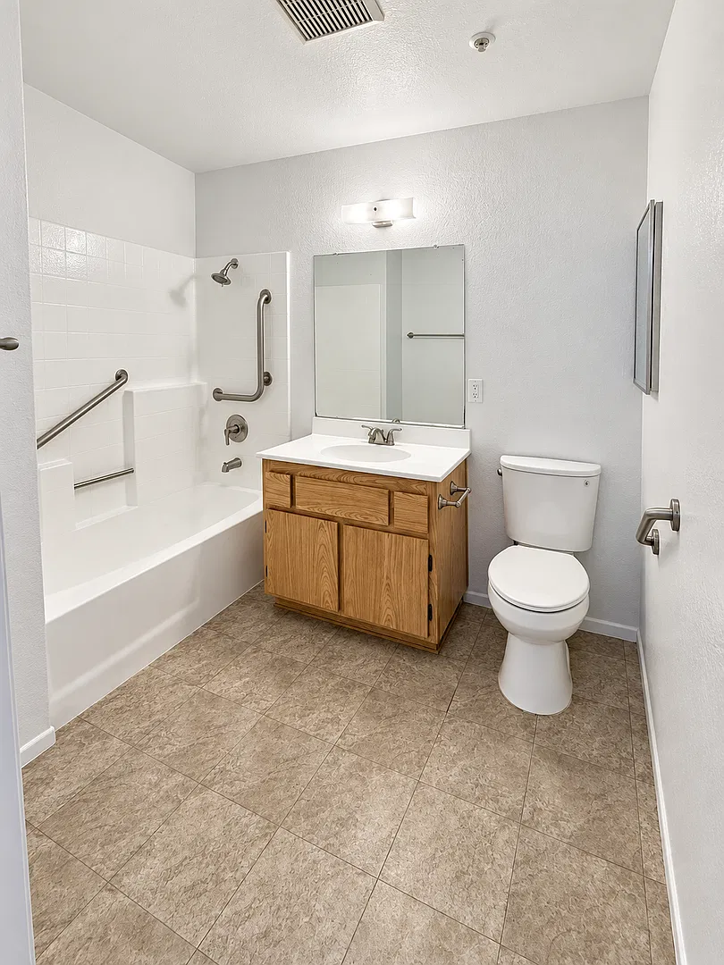 Welcome to Hawaiian Terrace Apartments Where Comfort, Community & Convenience Come Together! — Photo 2