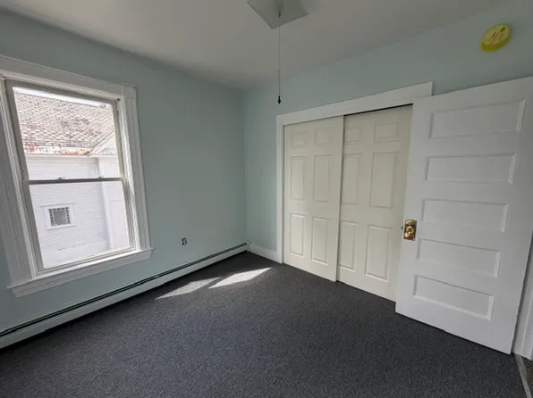114 Buell St APT 2, Burlington, VT 05401