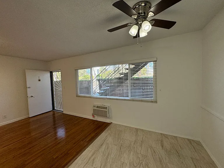 11330 Ohio Ave — Photo 14