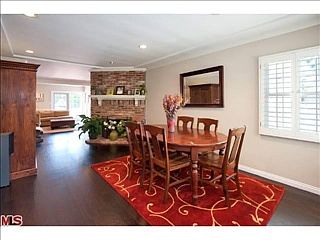 3rd image of 608 N Las Casas Ave