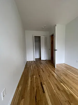 Rented by Aron Fried, LREB | media 10