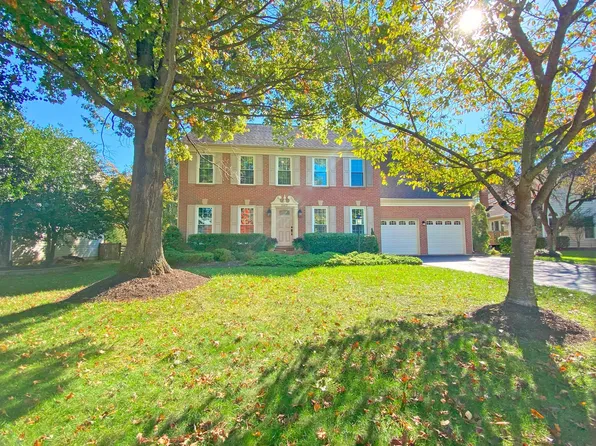 15437 Martins Hundred Dr, Centreville, VA 20120