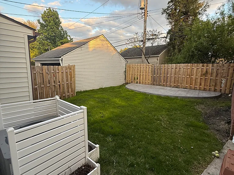 23914 Edgehill Dr — Photo 40