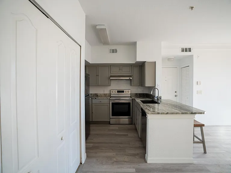 4142 Central Sarasota Pkwy #1424 — Photo 7