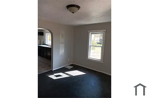 2231 Loren St Photo 1