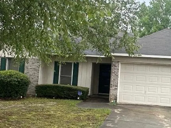 2957 Eagle Pointe Dr, Columbus, GA 31907