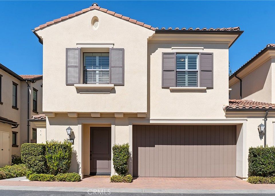 1st image of 275 Rodeo #8