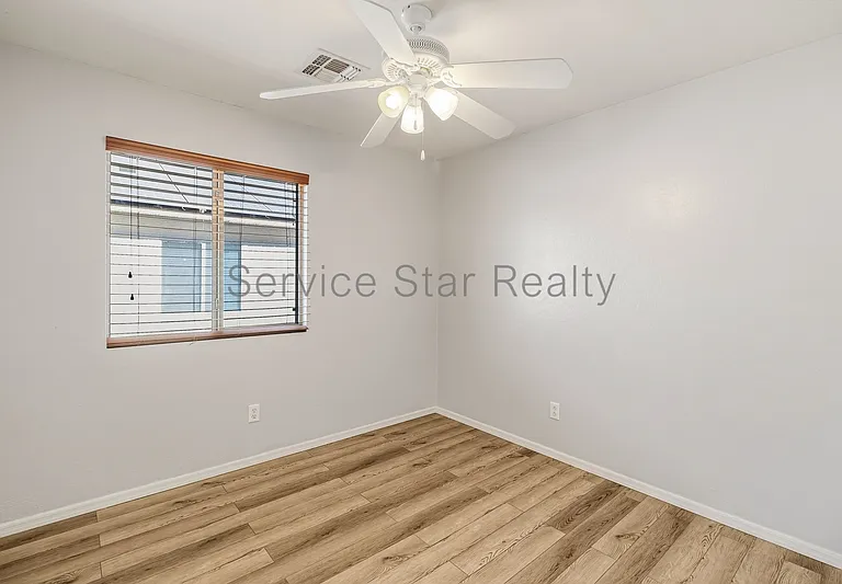 4601 N 123rd Dr — Photo 13
