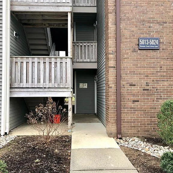 5013 Ravens Crest Dr — Photo 2