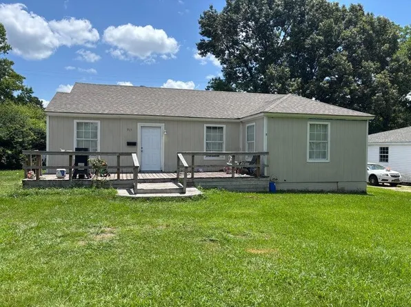 915 Kings Rd, Leesville, LA 71446