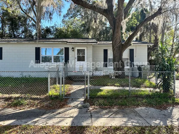 116 N College St APT A, Leesburg, FL 34748