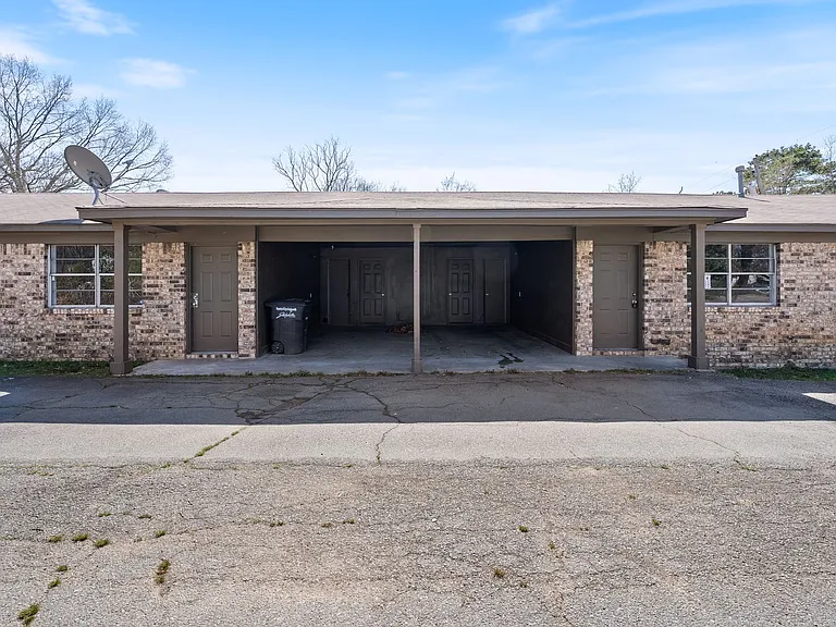 515 South Rd — Photo 2