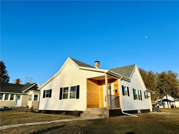 203 N West St, Westville, IL 61883