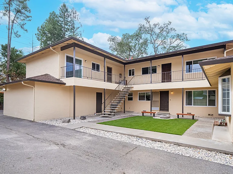 22434 Salem Ave #B — Photo 25