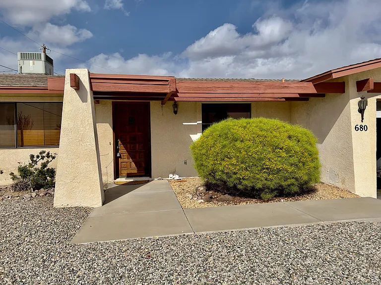 680 Papoose Dr — Photo 4