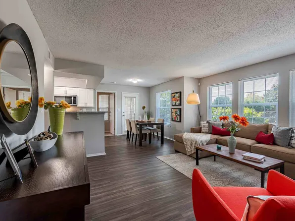 Park Laureate Apartment Homes