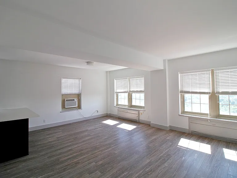 Dining/Living room