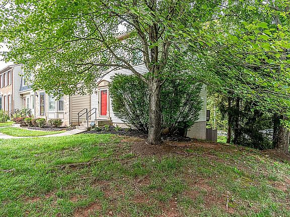 2nd image of 5680 Chapel Run Ct