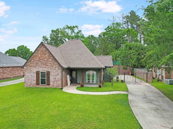 12769 Landon Dr, Walker, LA 70785