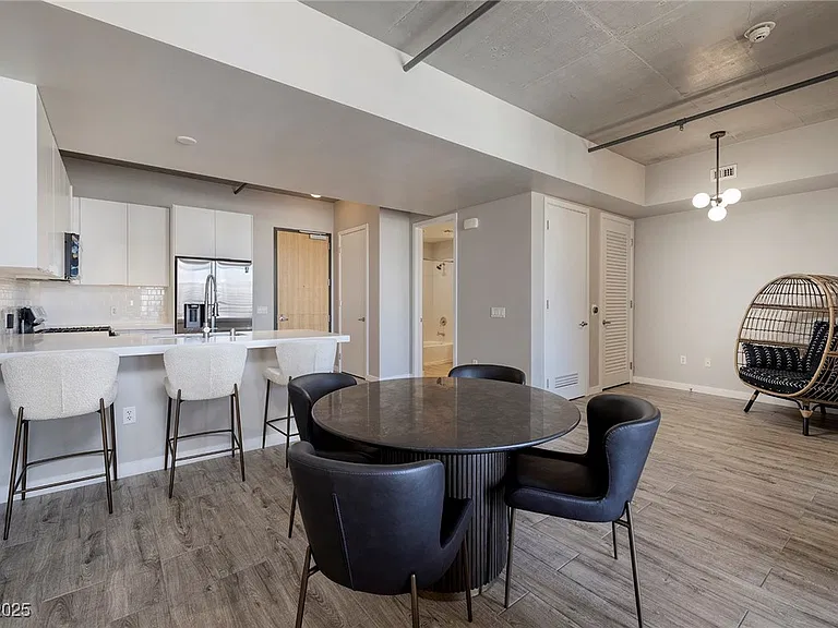 353 E Bonneville Ave #1006 — Photo 11