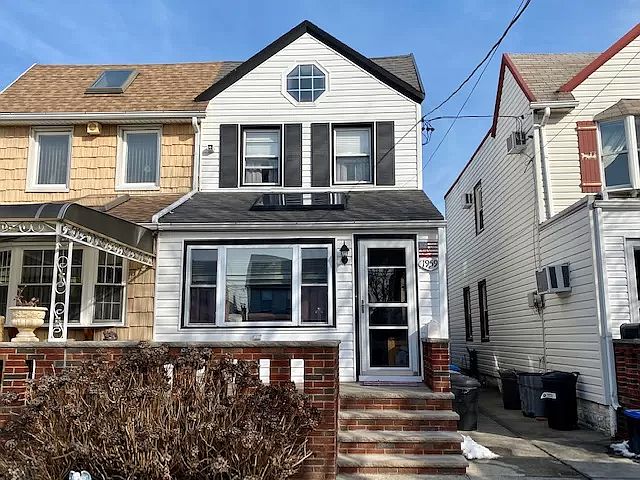 1st image of 1959 E 35th St