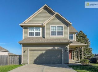 540 E Apache St, Gardner, KS 66030