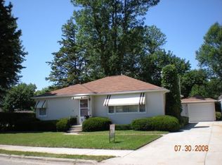 721 Maple St, Chilton, WI 53014