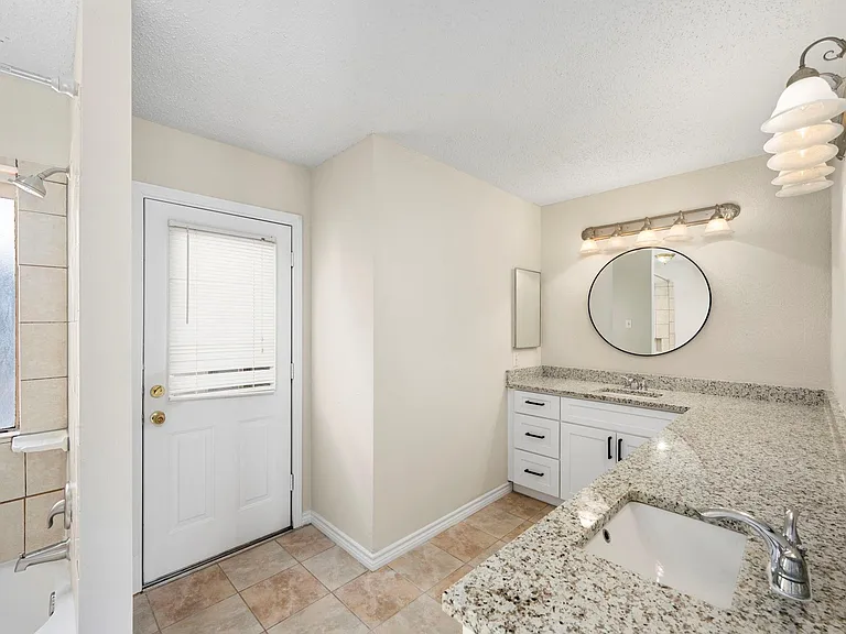 15419 Scenic Haven Dr — Photo 13