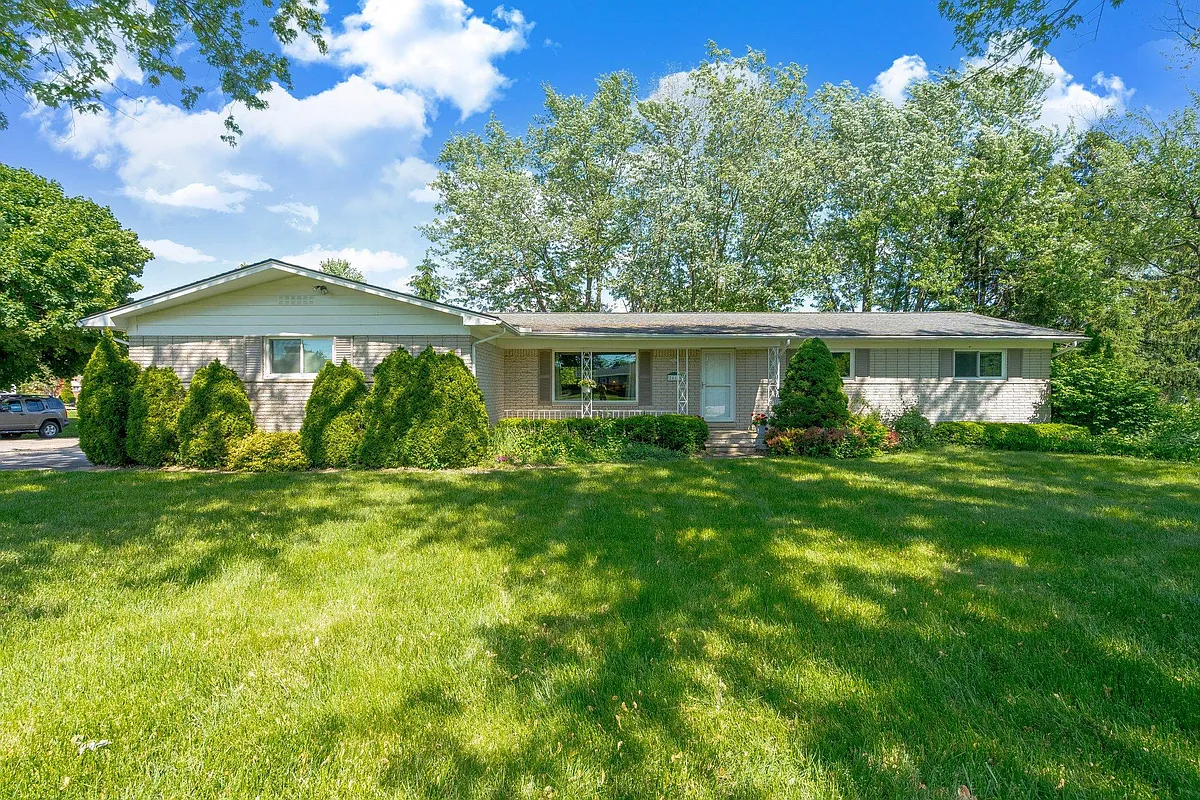 Building Photo - 2611 Colby Dr