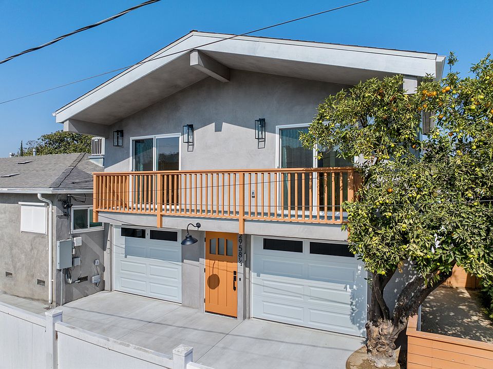New Build treehouse Apartment above garage.