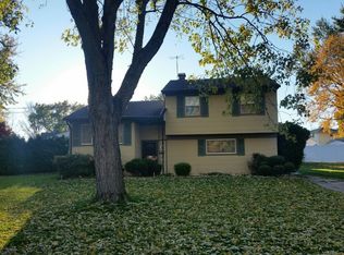 1 Autumn Ln, Ewing, NJ 08638