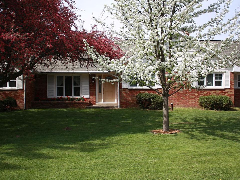 1st image of 35716 County Road 388