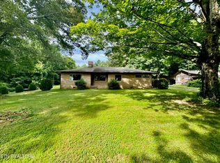 395 Robinson Ln, Decatur, TN 37322
