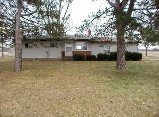 691 S Barry Rd, Ithaca, MI 48847