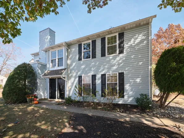 171 Shire Dr #171, New Hope, PA 18938